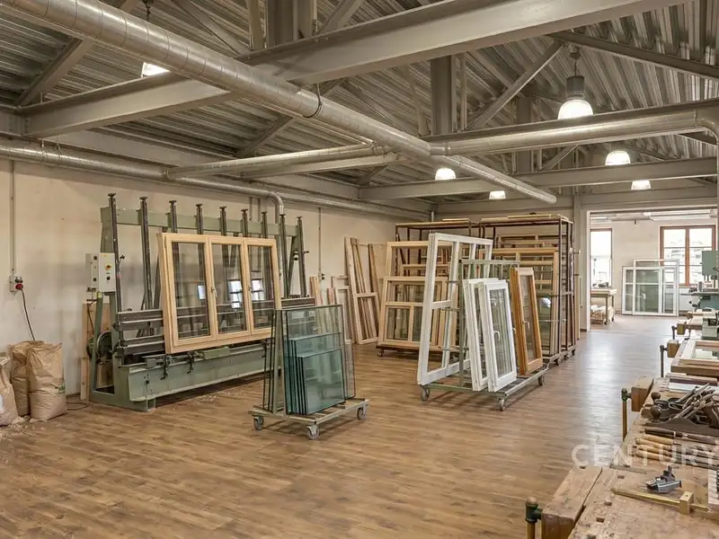 Prodej skladového prostoru 1100 m², Holýšov – náhled fotky 2