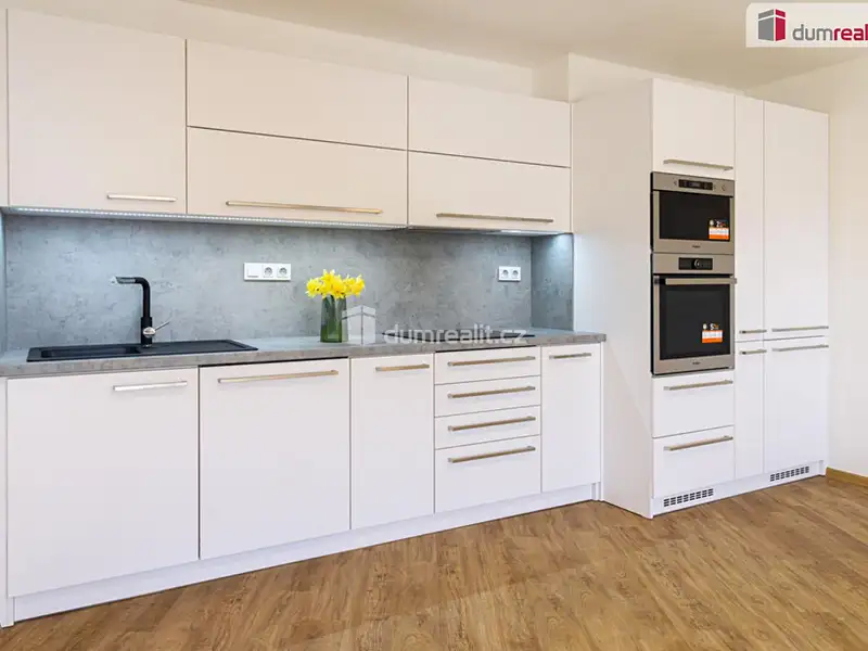 Prodej bytu 3+kk 80 m², Všemina – náhled fotky 1