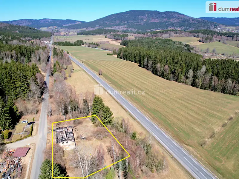 Prodej rodinného domu 327 m², pozemek 2947 m², Lenora – náhled fotky 3
