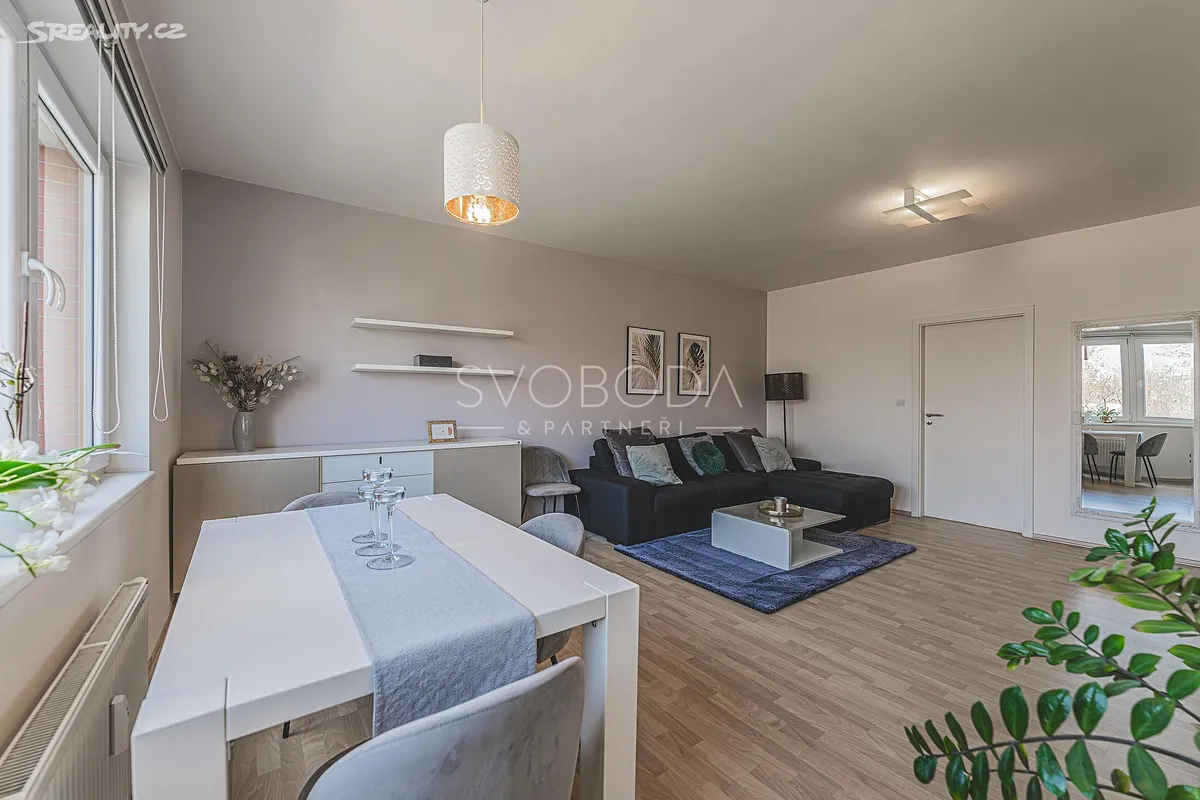 Pronájem bytu 2+kk 64 m² – pohled 6