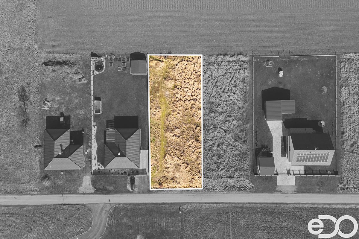 Prodej stavebního pozemku 1136 m², Obrubce – fotka 1 z 3
