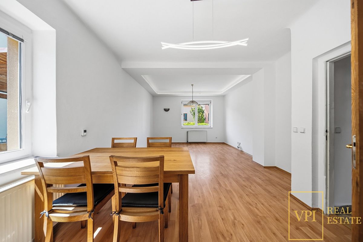 Prodej rodinného domu 155 m², pozemek 615 m² – fotografie 3