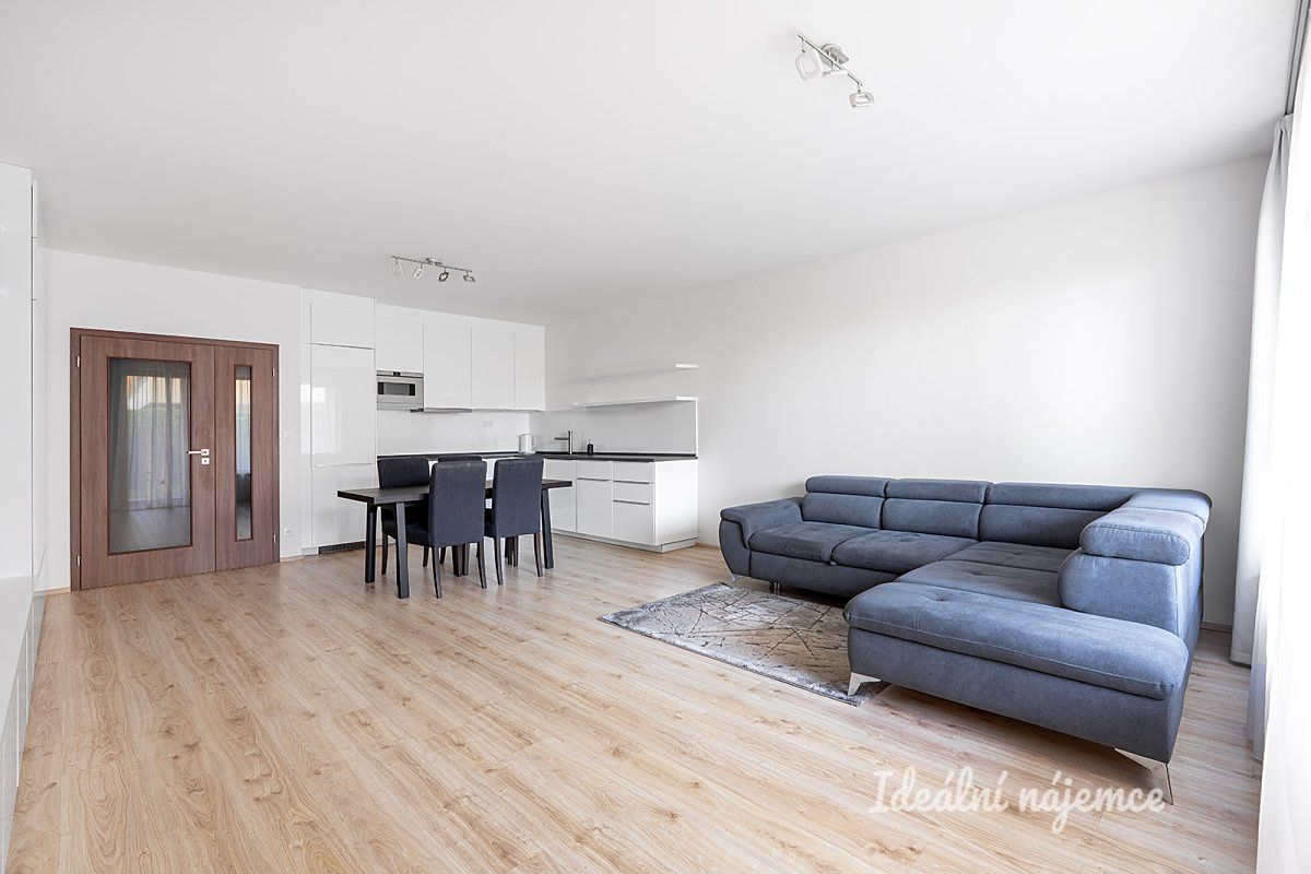 Pronájem bytu 2+kk 71 m²
