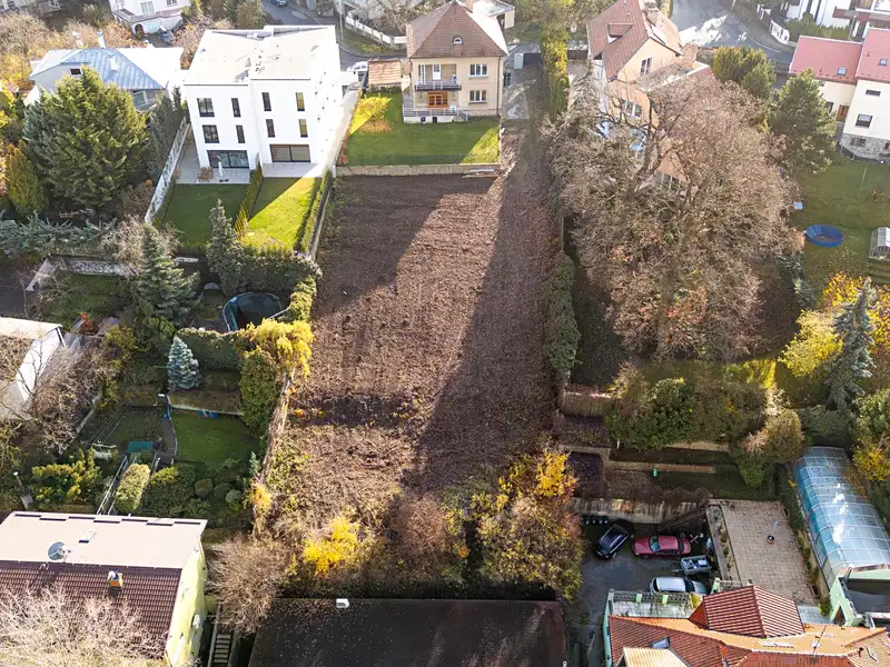 Prodej stavebního pozemku 1463 m², Praha – náhled fotky 2