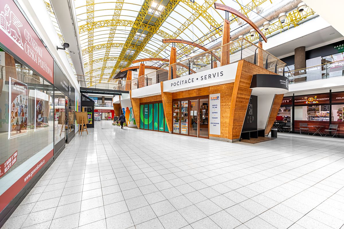 Pronájem obchodního prostoru 146 m²