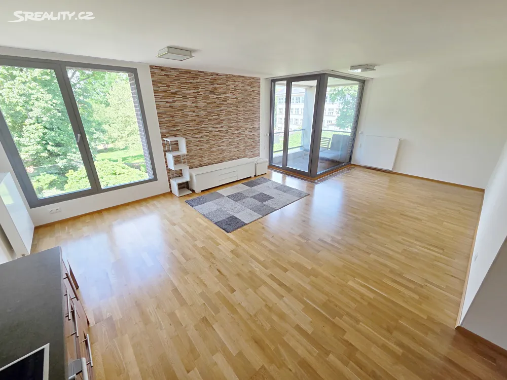 Pronájem bytu 3+kk 86 m²