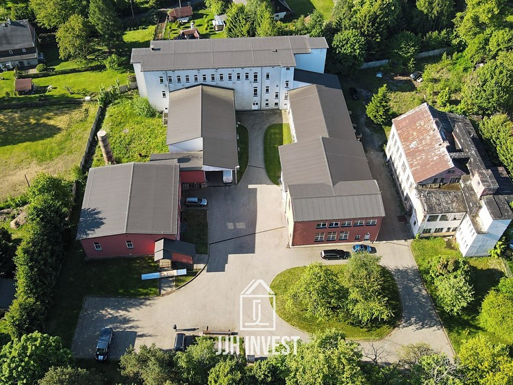 Pronájem komerčního prostoru, 107 m² (1 z 7)