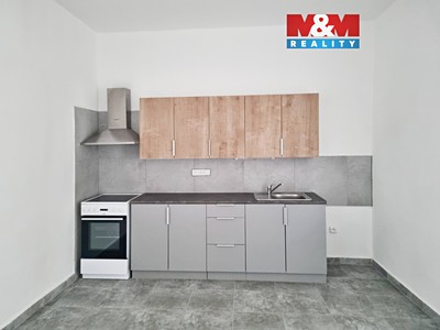 Pronájem bytu 1+1 38 m²