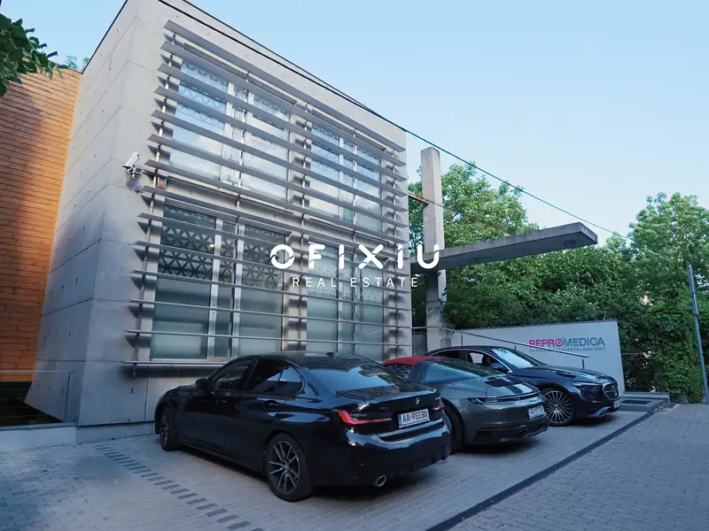 Prodej obchodního prostoru 581 m², Bratislava – náhled fotky 1