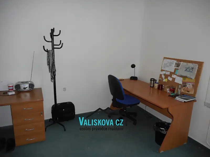 Pronájem kanceláře 16 m², Kroměříž – náhled fotky 3