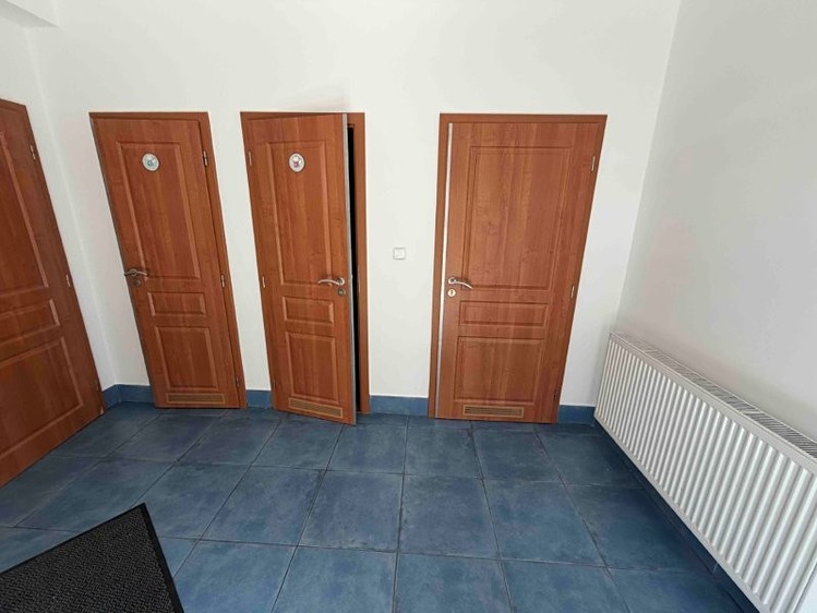 Pronájem komerčního prostoru, 600 m² (10 z 14)