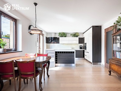 Prodej bytu 4+kk 147 m²