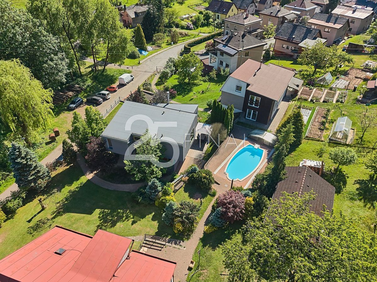 Prodej rodinného domu 214 m², pozemek 1115 m² – fotografie 4