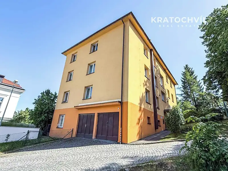 Prodej garáže 14 m², Praha – náhled fotky 2