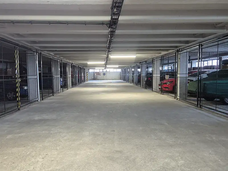 Prodej garážového stání 26 m², Brno – náhled fotky 3