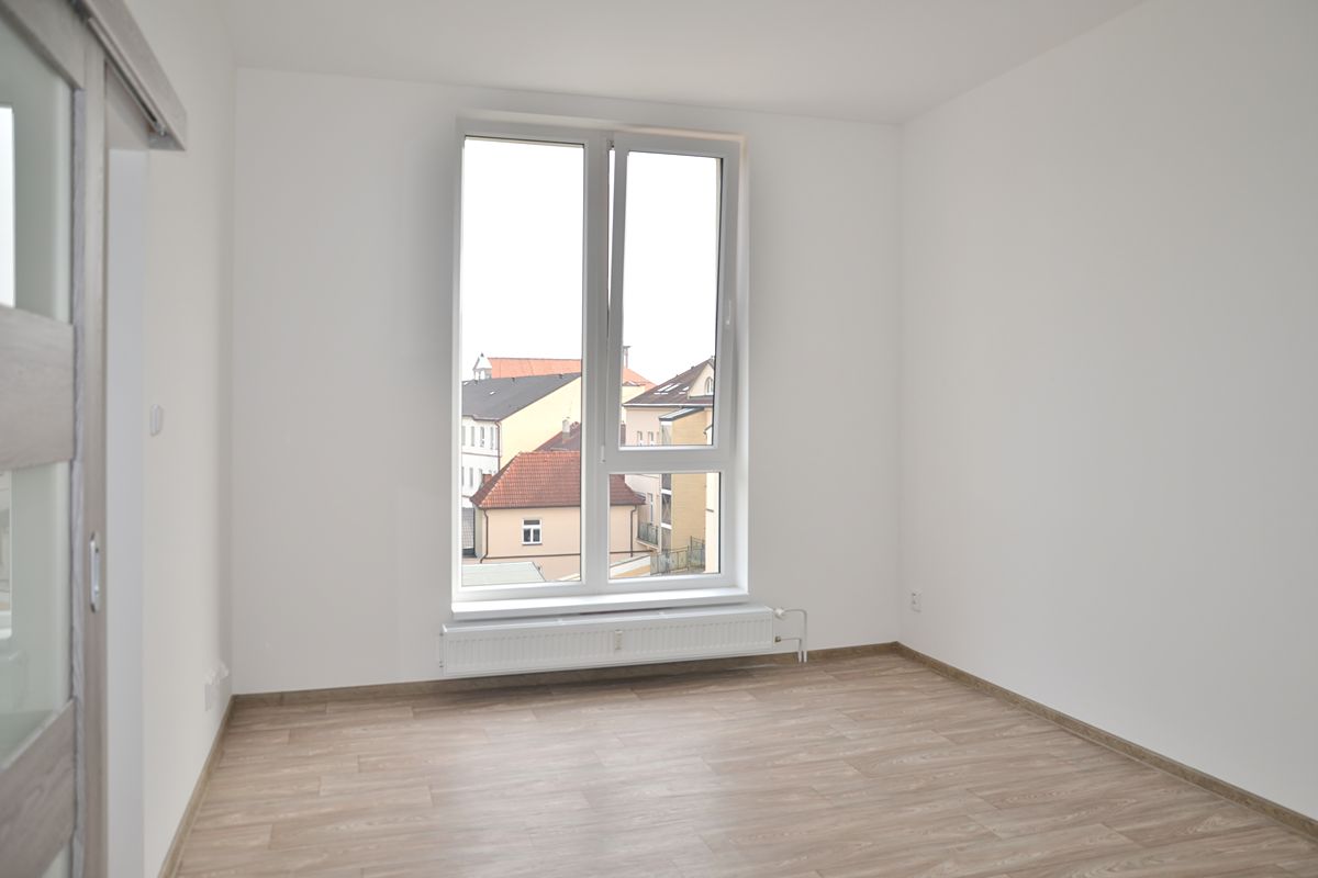 Pronájem bytu 1+1 34 m² – fotografie 5