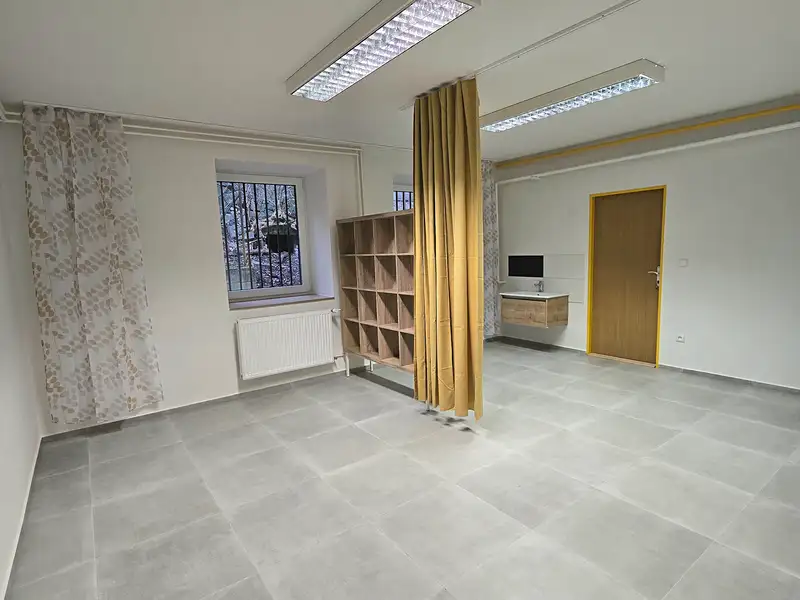 Pronájem obchodního prostoru 25 m², Chrudim – náhled fotky 3