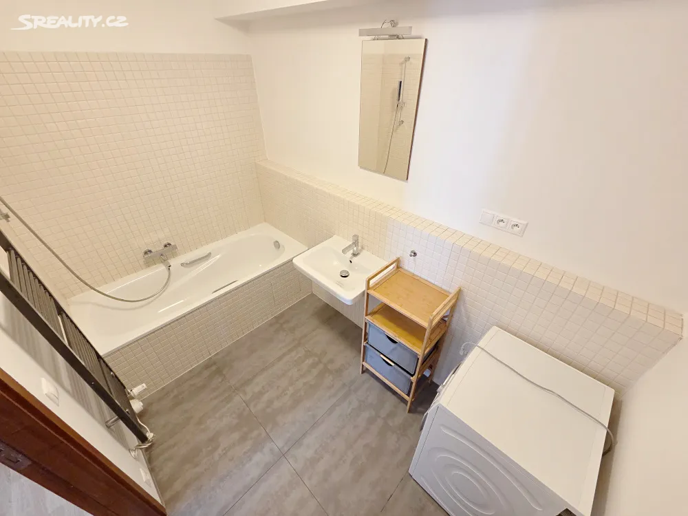 Pronájem bytu 3+kk 86 m² – další