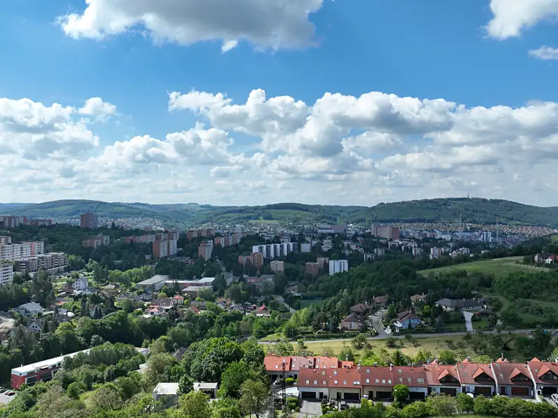 Prodej stavebního pozemku 840 m², Zlín – náhled fotky 2