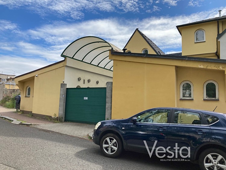 Комерційне приміщення в оренду, 207 м² (3 з 13)