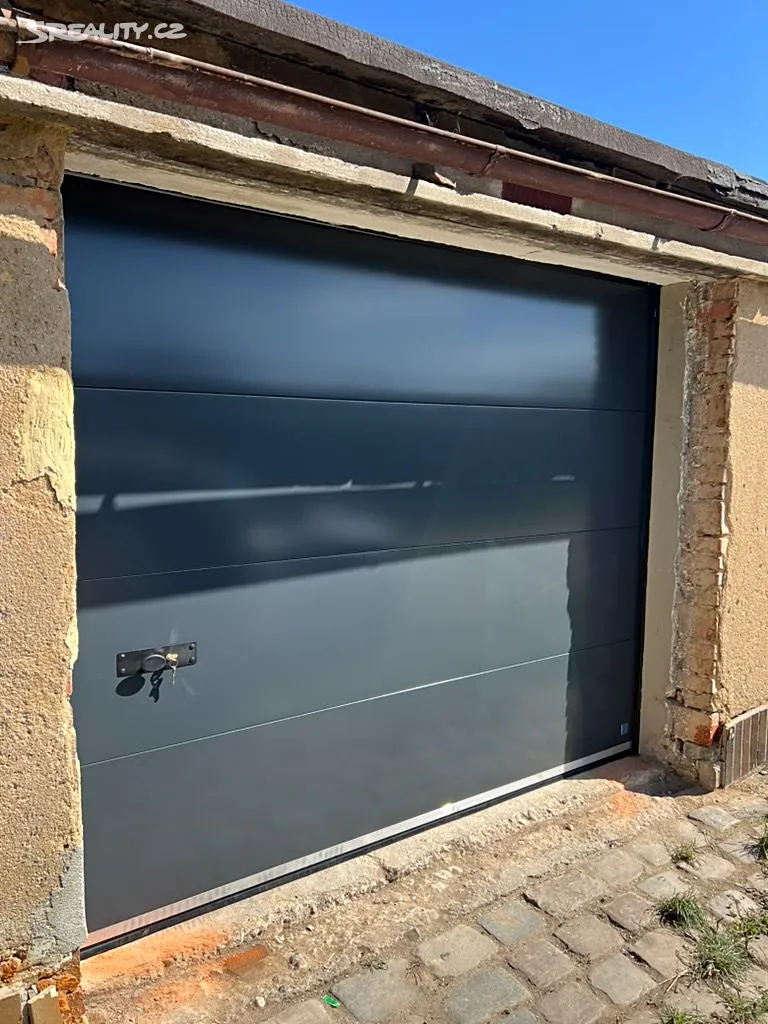 Pronájem garáže 18 m² – pohled 2