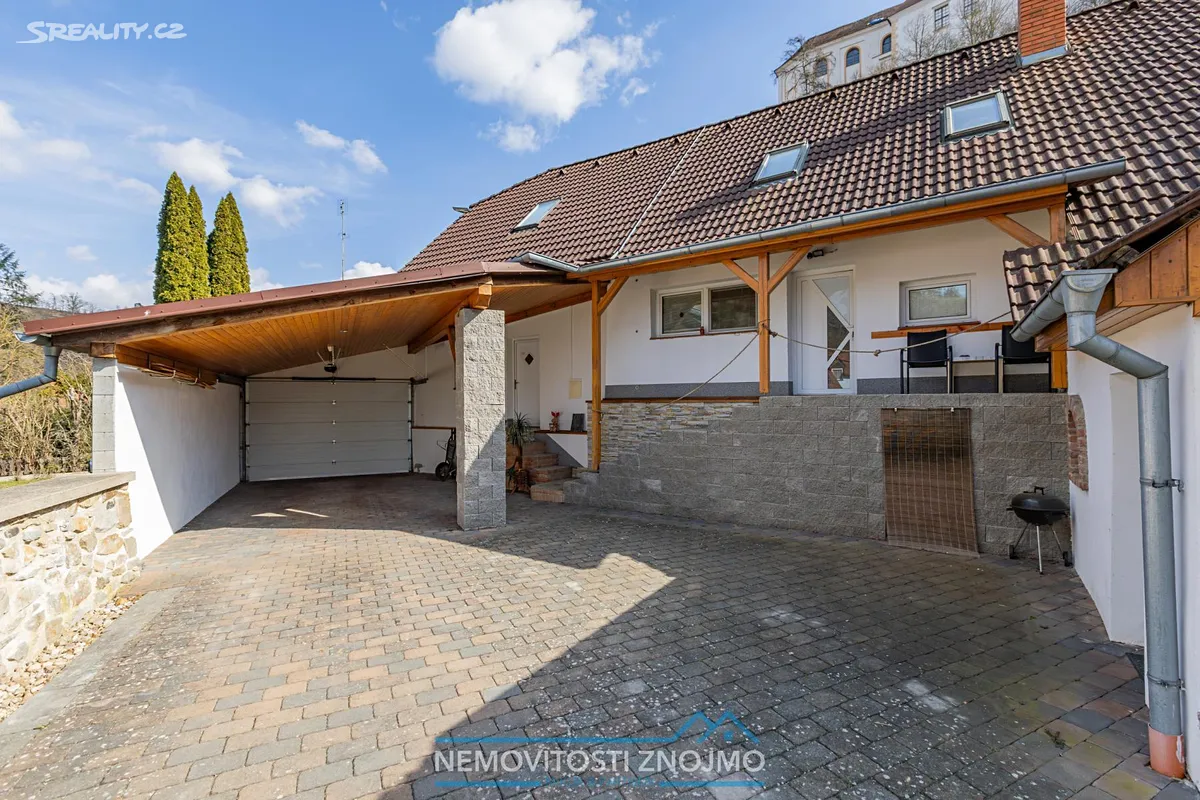 Prodej vícegeneračního domu 350 m², pozemek 868 m² – pohled 5