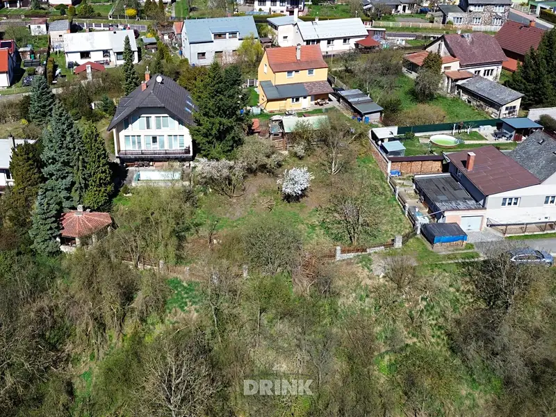 Prodej stavebního pozemku 588 m², Bělá pod Bezdězem – náhled fotky 3