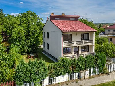 Prodej rodinného domu 337 m², pozemek 564 m²