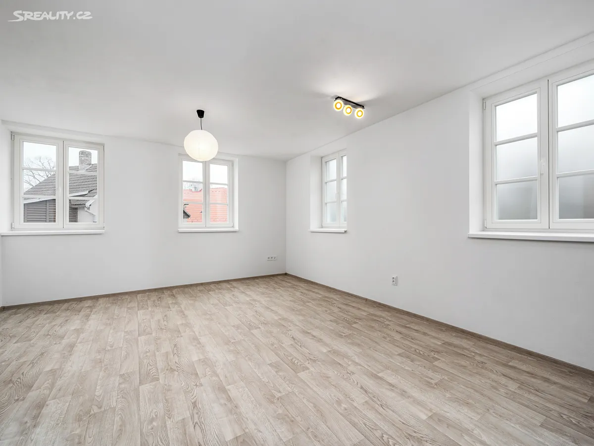 Prodej vícegeneračního domu 200 m², pozemek 151 m² – pohled 6