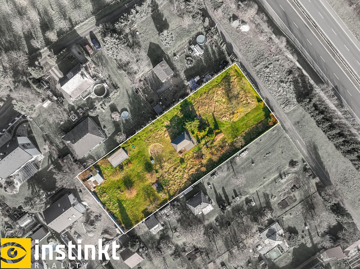 Prodej stavebního pozemku 2169 m² – fotografie 2