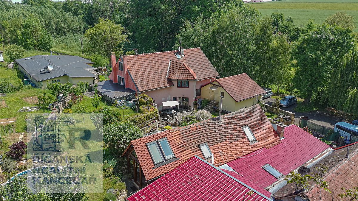 Prodej rodinného domu 354 m², pozemek 272 m²