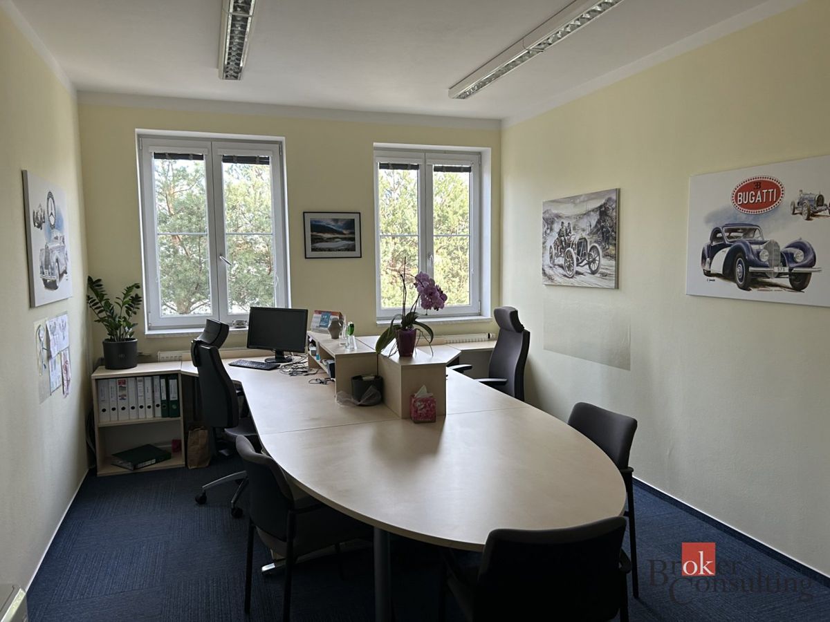 Pronájem kanceláře 126 m²