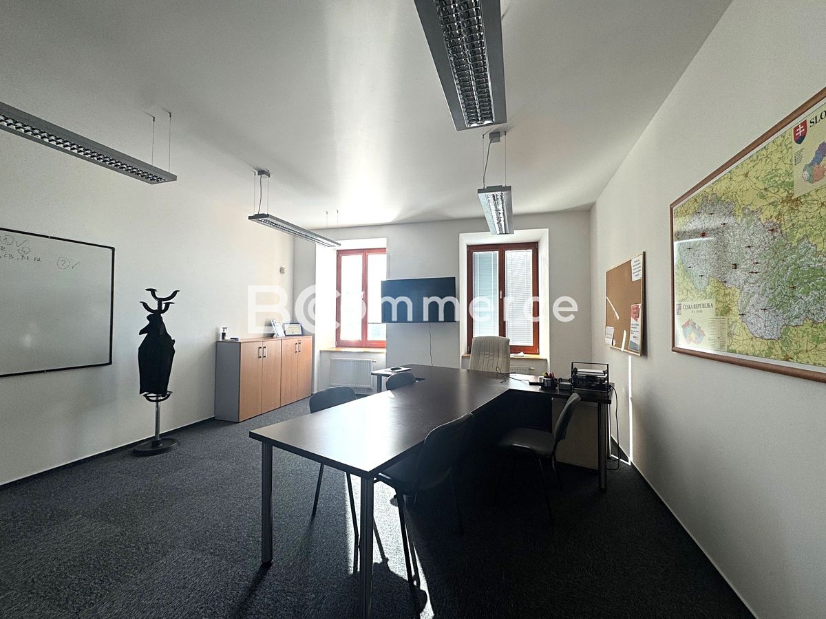 Pronájem kanceláře 103 m² – fotografie 3