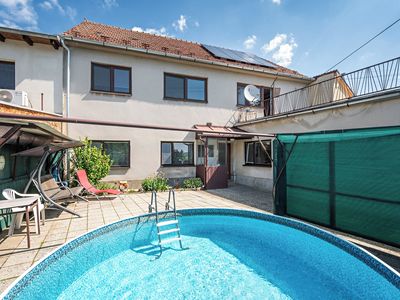 Prodej rodinného domu 194 m², pozemek 263 m²
