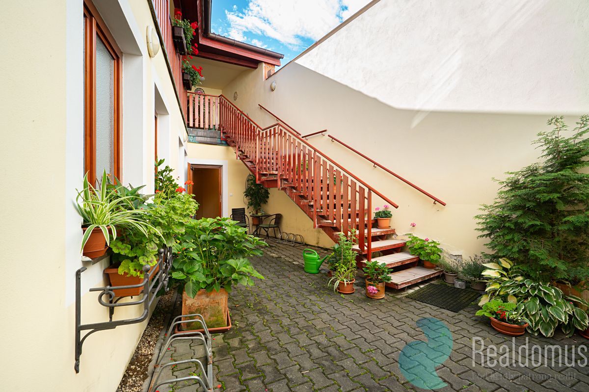 Prodej ubytovacího zařízení 300 m² – fotografie 3