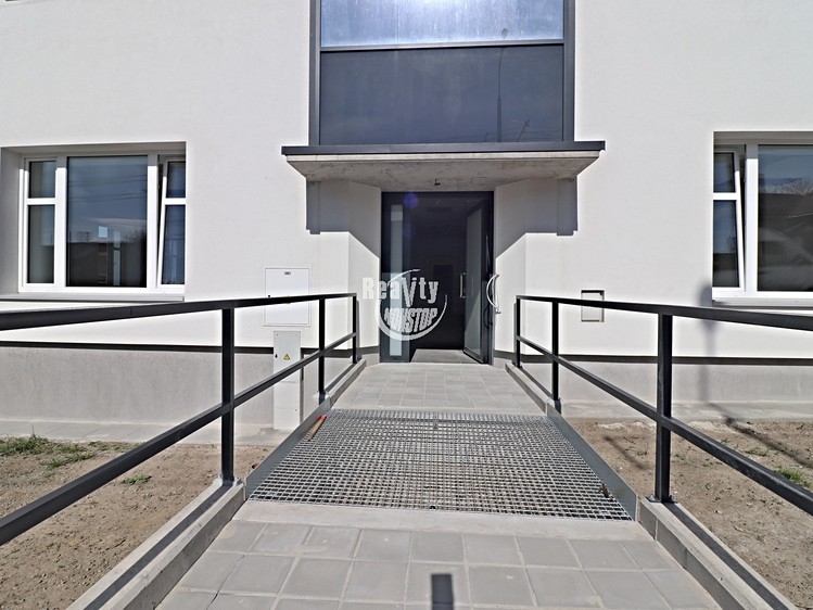 Комерційне приміщення в оренду, 584 м² (21 з 25)