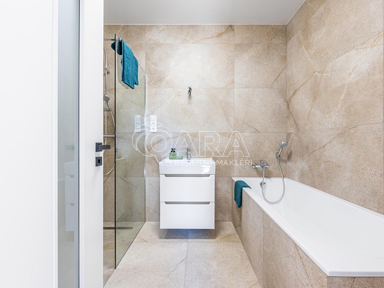 Prodej domu, 68 m² (8 z 32)