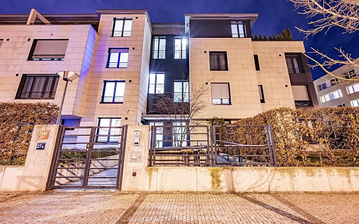 Pronájem bytu 3+kk 91 m² – fotografie 2