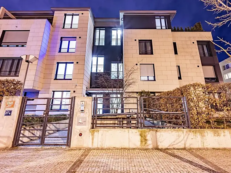 Pronájem bytu 3+kk 91 m², Praha – náhled fotky 2