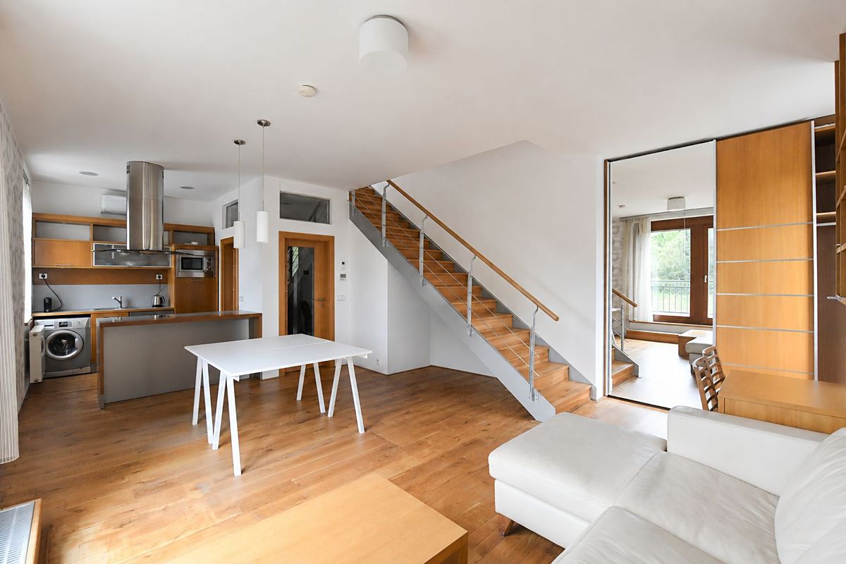 Pronájem bytu 2+kk 72 m²