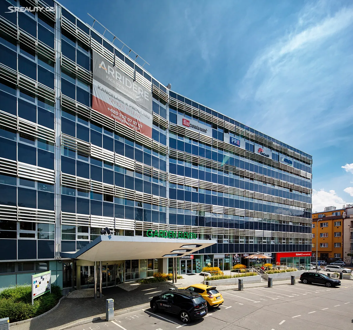 Pronájem garážového stání 12 m², Praha