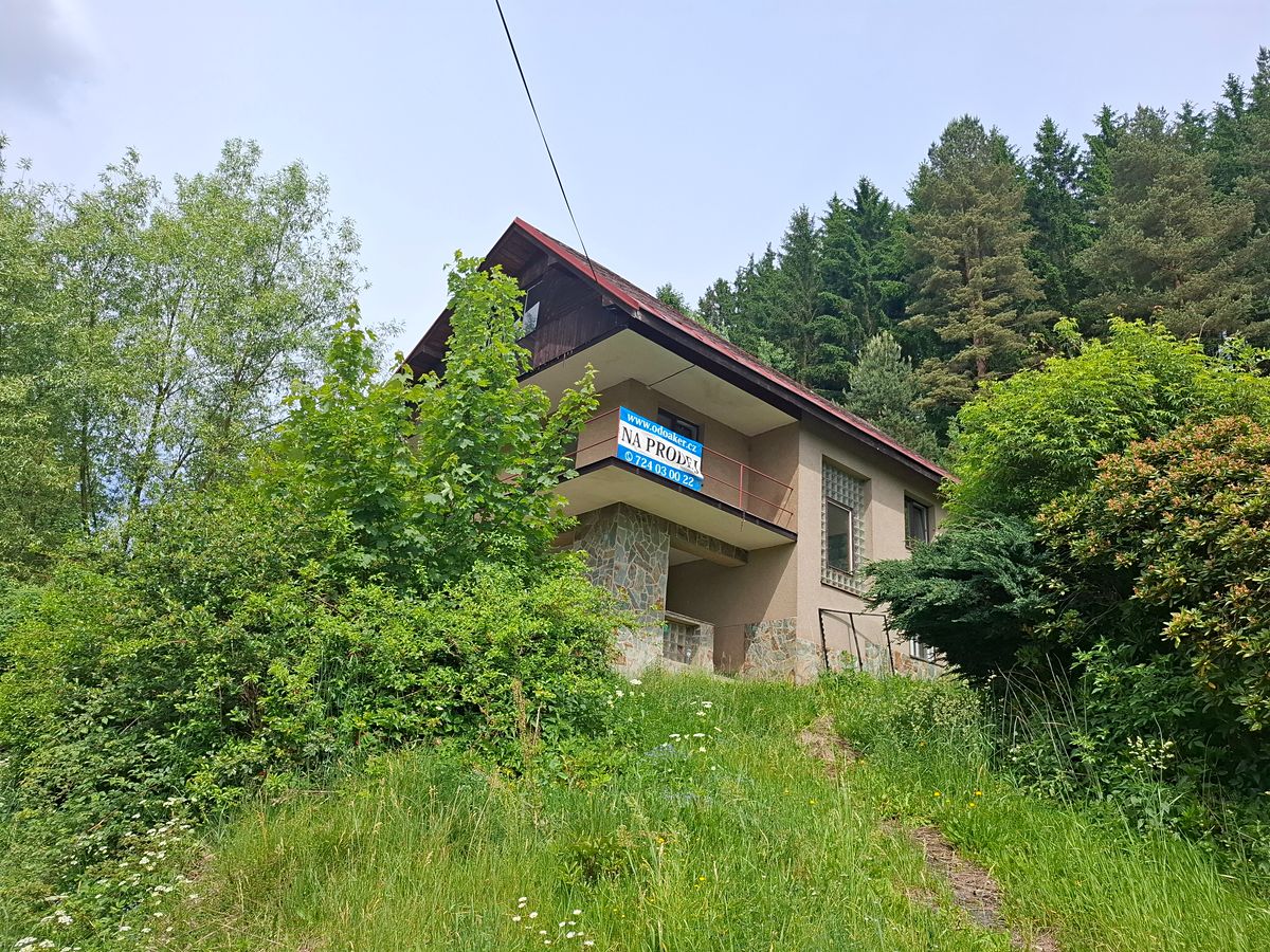 Prodej rodinného domu 200 m², pozemek 1407 m² – fotografie 5