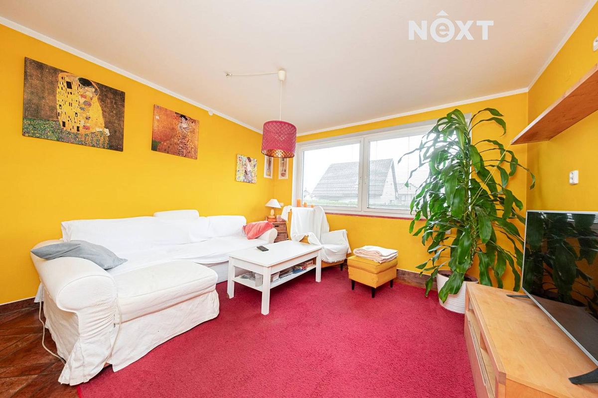 Prodej rodinného domu 200 m², pozemek 704 m² – fotografie 5