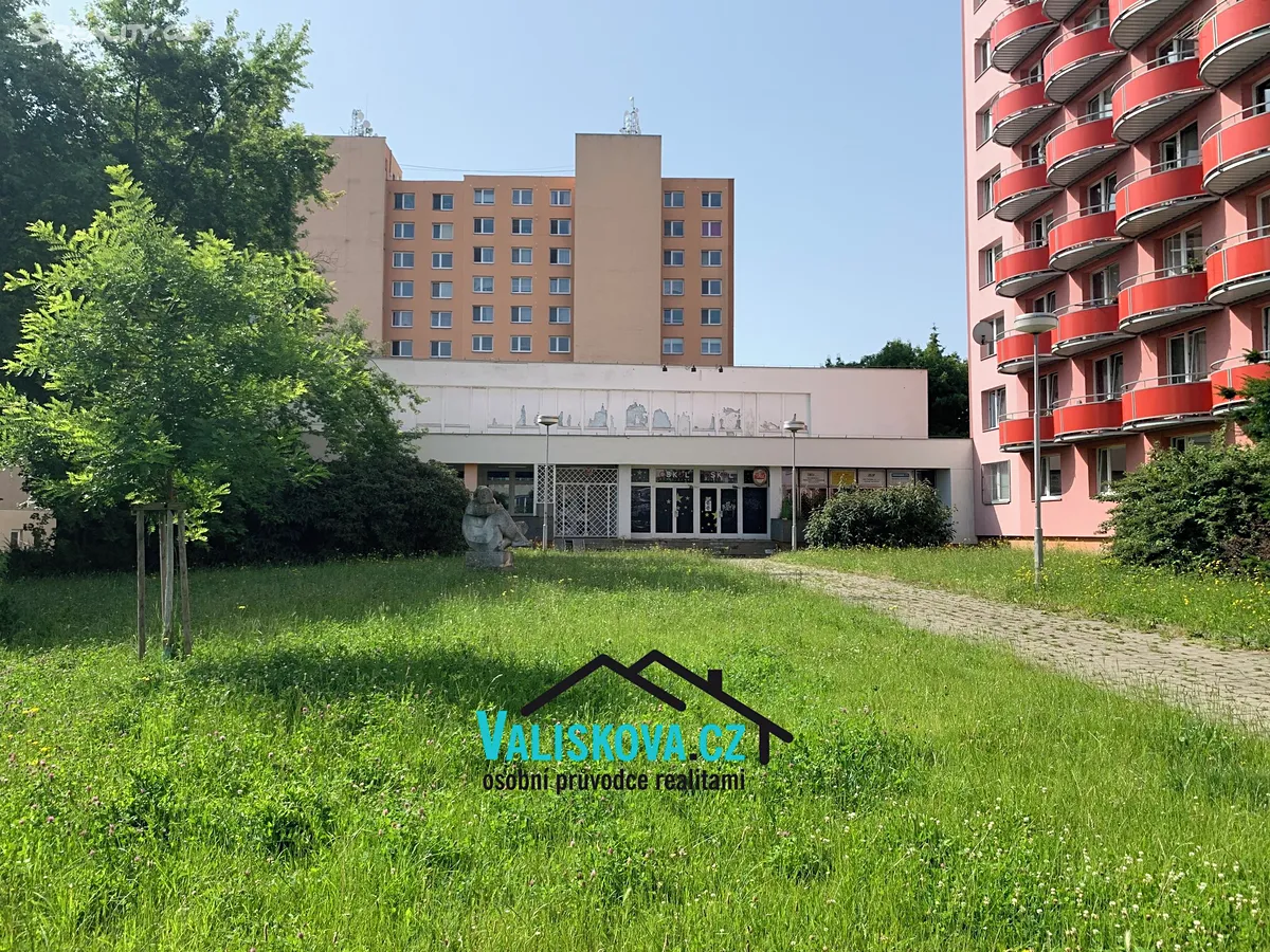 Pronájem obchodního prostoru 450 m², Kroměříž