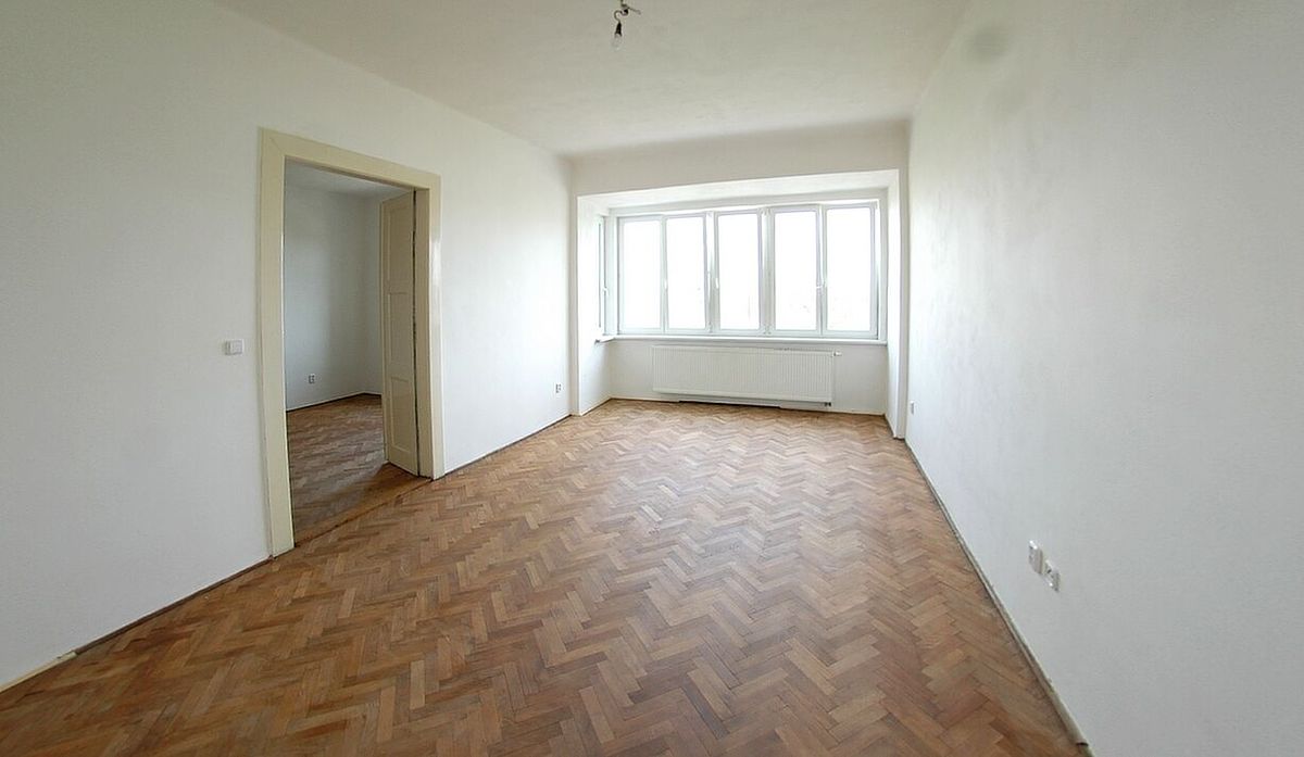Pronájem bytu 2+1 97 m² – fotografie 2