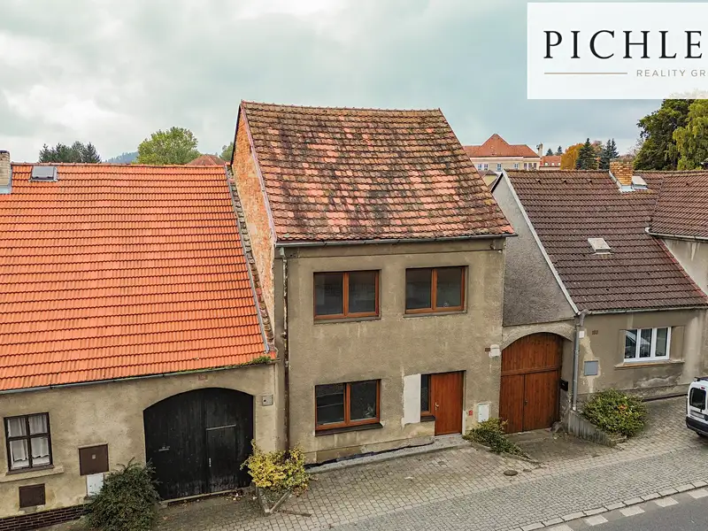 Prodej rodinného domu 292 m², pozemek 313 m², Kasejovice – náhled fotky 1