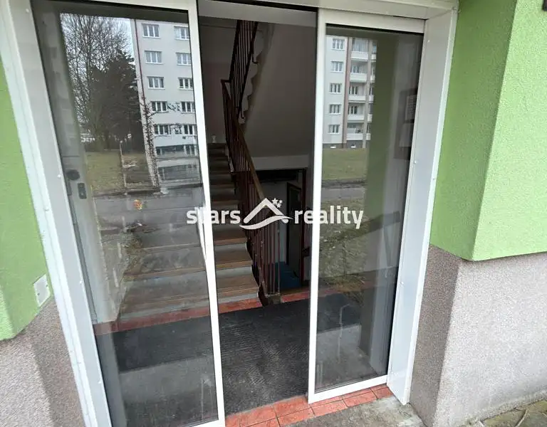 Pronájem skladového prostoru 13 m², Kladno – náhled fotky 3