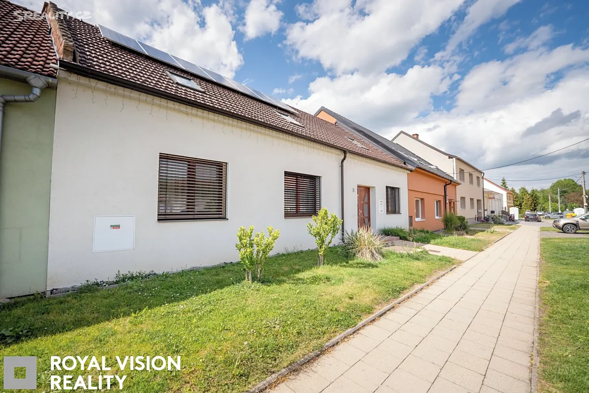 Prodej rodinného domu 239 m², pozemek 1160 m² – pohled 2