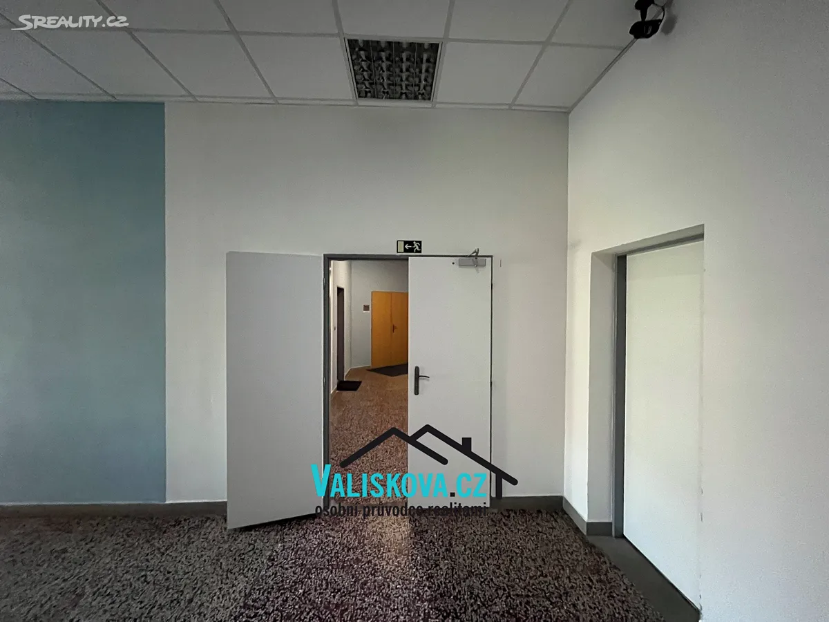 Pronájem kanceláře 347 m² – další