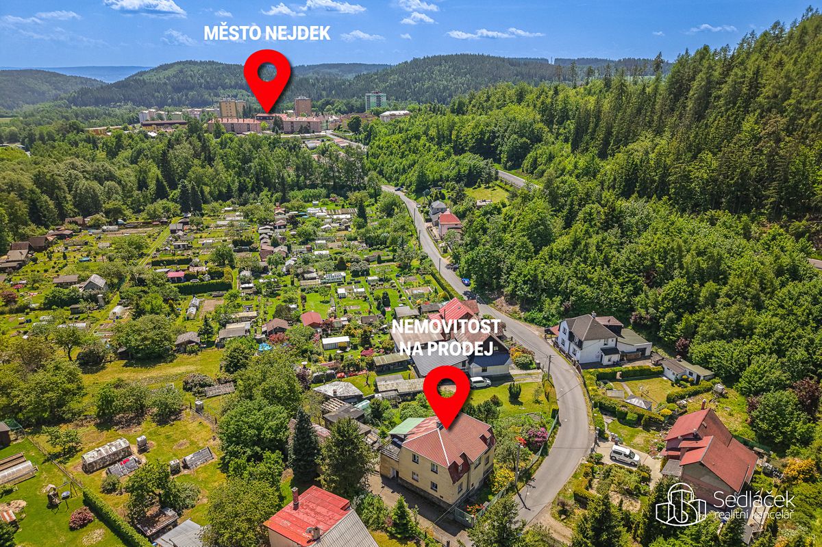 Prodej vícegeneračního domu 280 m², pozemek 1055 m² – fotografie 2